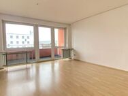 Toll geschnittene 3-Zimmer Wohnung mit super Ausblick und Garage! - Weiden (Oberpfalz) Zentrum