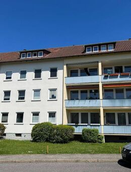 Ruhige 3-Zimmer-Wohnung mit Balkon und EBK in gepflegter Wohnanlage - Dörfles-Esbach