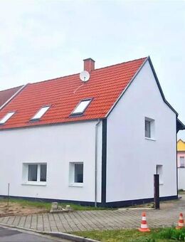 Saniertes Einfamilienhaus mit Garagen, Lagerhalle und einer ehemaligen Gaststätte als Hobby - Torgau