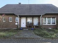 Zuhause gesucht? Gepflegtes Einfamilienhaus mit Garten und Garage in familienfreundlicher Umgebung - Grevenbroich