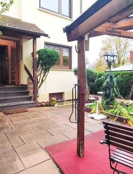 Ideal für die Familie! Gut aufgeteilte Doppelhaushälfte! - Kirchheim (Teck)