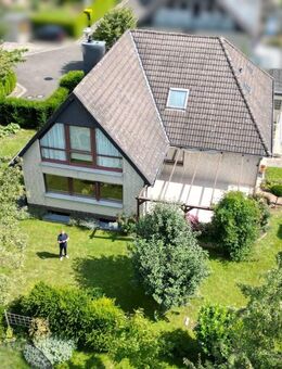 Einfamilienhaus mit Einliegerwohnung und Garage in ruhiger Sackgasse in Hildesheim-Ochtersum - Hildesheim