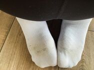 Socken getragen benutzt - Essen