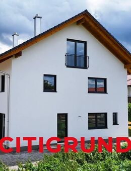 Benediktbeuern im idyllischen Voralpenland - Großzügige Neubau-DHH mit sonnigem Garten - Benediktbeuern