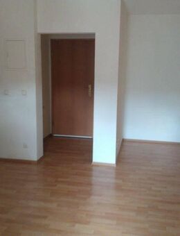 Schöne kleine 1-Raum-Wohnung im DG in Zwickau-Pölbitz - Zwickau