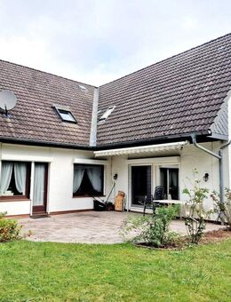 Provisionsfrei für Käufer ! Ca. 270 m² Wohn-/Nutzfläche im EG und DG - Linau