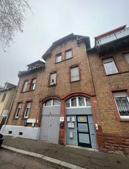 Teilsaniertes Mehrfamilienhaus mit 3 Parteien in Worms - nähe Rhein - 4,7% Rendite - provisionsfrei - Worms