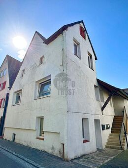 TEILSANIERT & MIT POTENZIAL - MEHRFAMILIENHAUS FÜR KAPITALANLEGER - Cleebronn