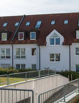 Helle und angenehme 3 - Zimmer-Wohnung mit Balkon - Magdeburg