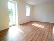 !! neuwertige 3-Zimmer mit 9 m² Balkon und PKW-Stellplatz !! - Chemnitz