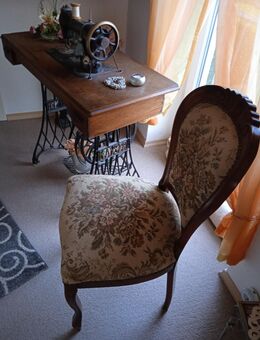 Nostalgie Nähmaschine " Kaiser" ca.1950, mit Stuhl - Bad Salzuflen