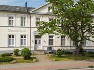 Exklusives Wohnen in Glowe auf Rügen: Historisches Lehrerzimmer mit modernem Komfort - Glowe