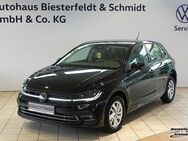 VW Polo, 1.0 TSI Style App, Jahr 2023 - Wedel