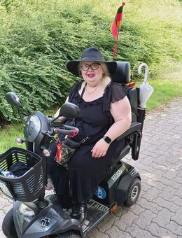 Mollige Dama mit Handicap aus Wolfenbüttel sucht feste Beziehung - Wolfenbüttel