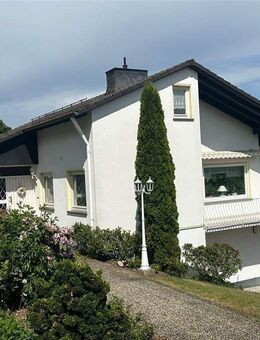 Westerburg Bestlage! Großzügiges Anwesen inkl. ELW auf schönem Grundstück u. Doppelgarage! - Westerburg