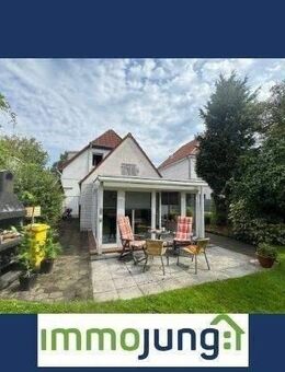 Älteres und renovierungsbedürftiges Wohnhaus in Wilhelmshaven im Stadtteil Neuengroden - Wilhelmshaven