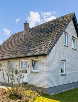 Freistehendes Einfamilienhaus auf großzügigem Grundstück in Bad Essen - Bad Essen