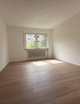 Freundliche und lichtdurchflutete 2-Zimmer-Wohnung in Bad Aibling - Bad Aibling