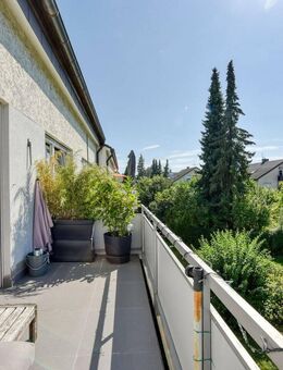 +++ hochwertig modernisiert & frisch renoviert - hell, sonnig, ruhig & zentrumsnah - Süd-Balkon - ohne EBK +++ - Stuttgart