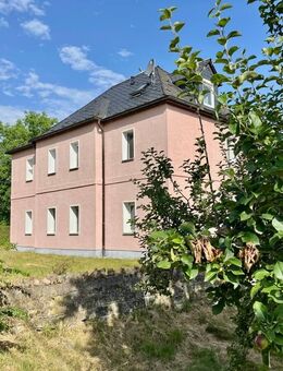 Zweifamilienhaus mit Einliegerwohnung zur Sanierung, in grüner Lage von Kreischa - Kreischa