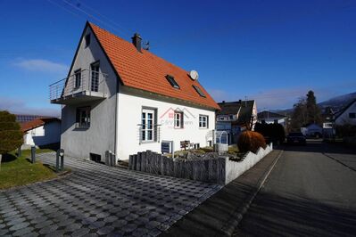 Stilvolles Einfamilienhaus mit Einliegerwohnung in Denkingen