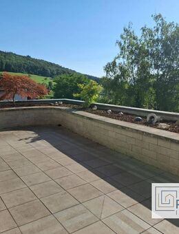 Wohnen mit Aussicht: Schöne, großzügige Terrassenwohnung in Inzlingen +++ Rösch Immobilien - Inzlingen