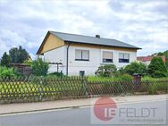 Teilsaniertes Einfamilienhaus mit großer Dachterrasse, Garage, Kamin, Teich und Balkon - Bennewitz