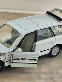 2 x Gama Modellauto 1:45/43--Mercedes Benz 450 SE--Polizei--und BMW 525i Kombi 1 x MB Kombi Notarzt - Meckenheim