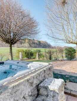 Großes Familienhaus mit Premium-Ausstattung und Vermietungsoption - Hülben