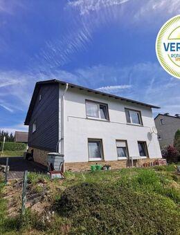 +++ VERKAUFT +++ Freistehendes Einfamilienhaus in herrlicher Ortsrandlage von Bad Laasphe-Oberndorf - Bad Laasphe