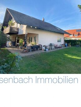 Gepflegtes Zwei-Generationenhaus mit Einliegerwohnung und 4,7% Bruttorendite - Steinen (Baden-Württemberg)