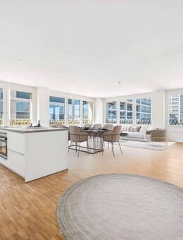 Sky High Living - Exklusive 2-Zimmer-Wohnung mit Dachterrasse im Crown II - Berlin
