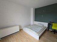 Attraktive 3-Zimmer-Wohnung mit Dachterrasse in zentraler Lage von Eschersheim - Frankfurt (Main)