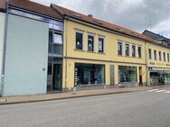 Entwicklungsfähiges Wohn- und Geschäftshaus in zentraler Lage - Illingen (Saarland)