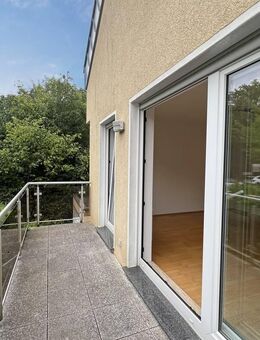 Single-Wohnung im Grünen :) Helle 2½-Raum-Wohnung mit Balkon in Stadtwald - Essen