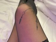 Mistress erzieht.Auf die Knie Loser - Bad Oeynhausen