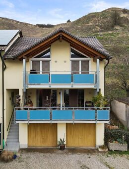 IMMORath.de - Doppelhaushälfte mit Garten, Terrasse & Balkon - Vogtsburg (Kaiserstuhl)