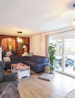 Moderne DHH mit eigenem Garten in Ortsrandlage von Velden! - Velden (Regierungsbezirk Niederbayern)