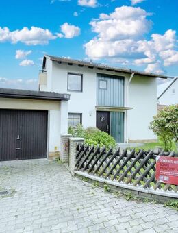 Geräumiges 1- bis 2-Familienhaus mit Aufzug, Garage und idealer Raumaufteilung - inkl. Keller! - Weidenberg