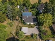 KENSINGTON - Exklusiv - Massives Einfamilienhaus mit Einliegerwohnung in ruhiger Sackgassenlage - Brieselang