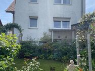 Sehr gepflegtes, freistehendes 1-2 Familienhaus mit schön angelegtem Garten zu verkaufen! - Rehlingen-Siersburg