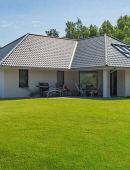 Neuwertig, elegant und energieeffizient - ein Haus, das Zukunft baut. - Trappenkamp