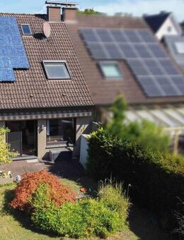 Familienfreundliche Doppelhaushälfte in Bielefeld-Ummeln mit Garten und Garage - Bielefeld