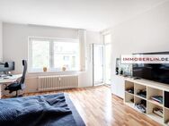 IMMOBERLIN.DE - Nette Lage: Sehr helle Wohnung mit Westloggia & Pkw-Stellplatz - Berlin