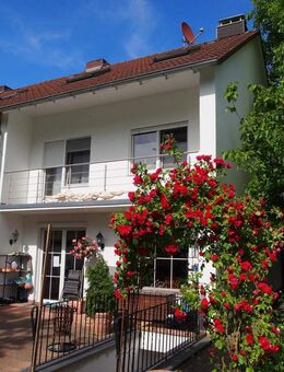 Lannesdorf - Reihenendhaus mit ausgebautem Dachgeschoss - perfekt auch für große Familien! - Bonn