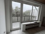 Frisch renoviert mit Balkon - Oberhausen