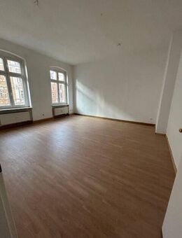 **3-Raum-Wohnung im Zentrum von Greiz** - Greiz