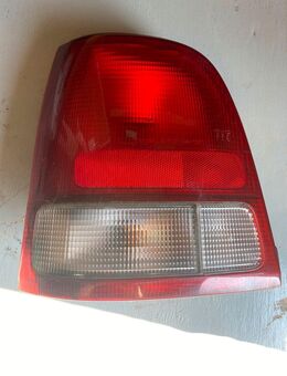Honda Logo Rücklicht Links gebrochen 1998-2001 - Dresden Zentrum