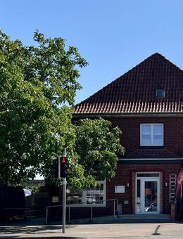 Wohn- und Geschäftshaus auf 2.500 m² Grundstück - Brietlingen