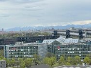 Über den Dächern Münchens: 1 Zimmer-Wohnung mit Balkon und Bergblick - München